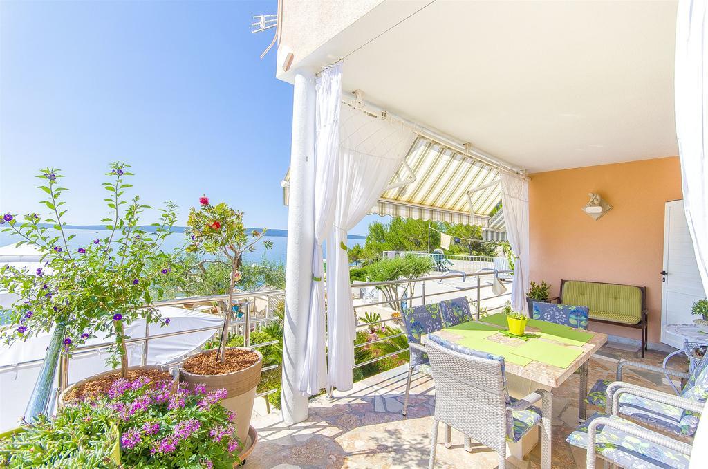 Apartments Nives Trogir Exteriör bild